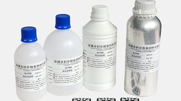 胶粘硅胶用快干胶粘不住，是胶水有问题吗？
