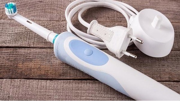 粘电动牙刷，用什么胶水能过安全检测